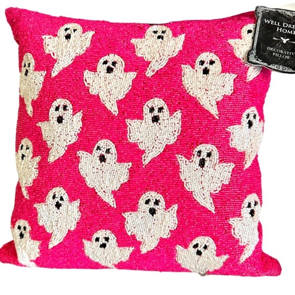 🩷TWO NEW BEADED GHOST PILLOWS🩷 - Picture 2 of 6